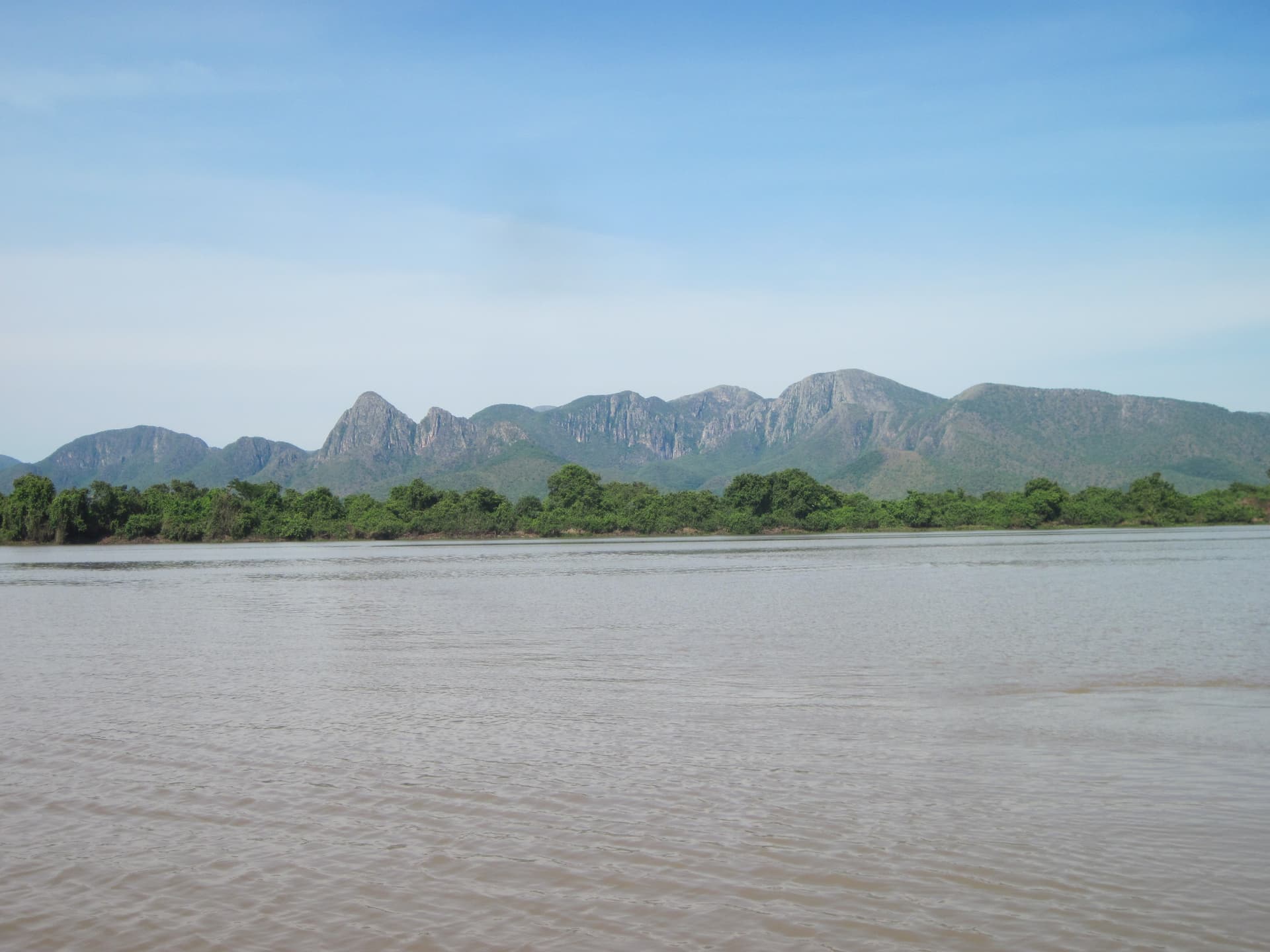 blog - Sediment provenance: understanding sedimentary processes from modern river sediment in the tropical lowlands (Pantanal, Brazil)